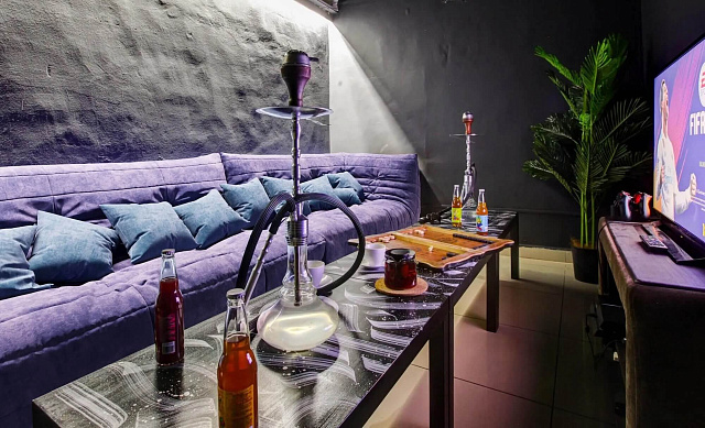 Модульный диван ДеФранс зеленого цвета в кальянной